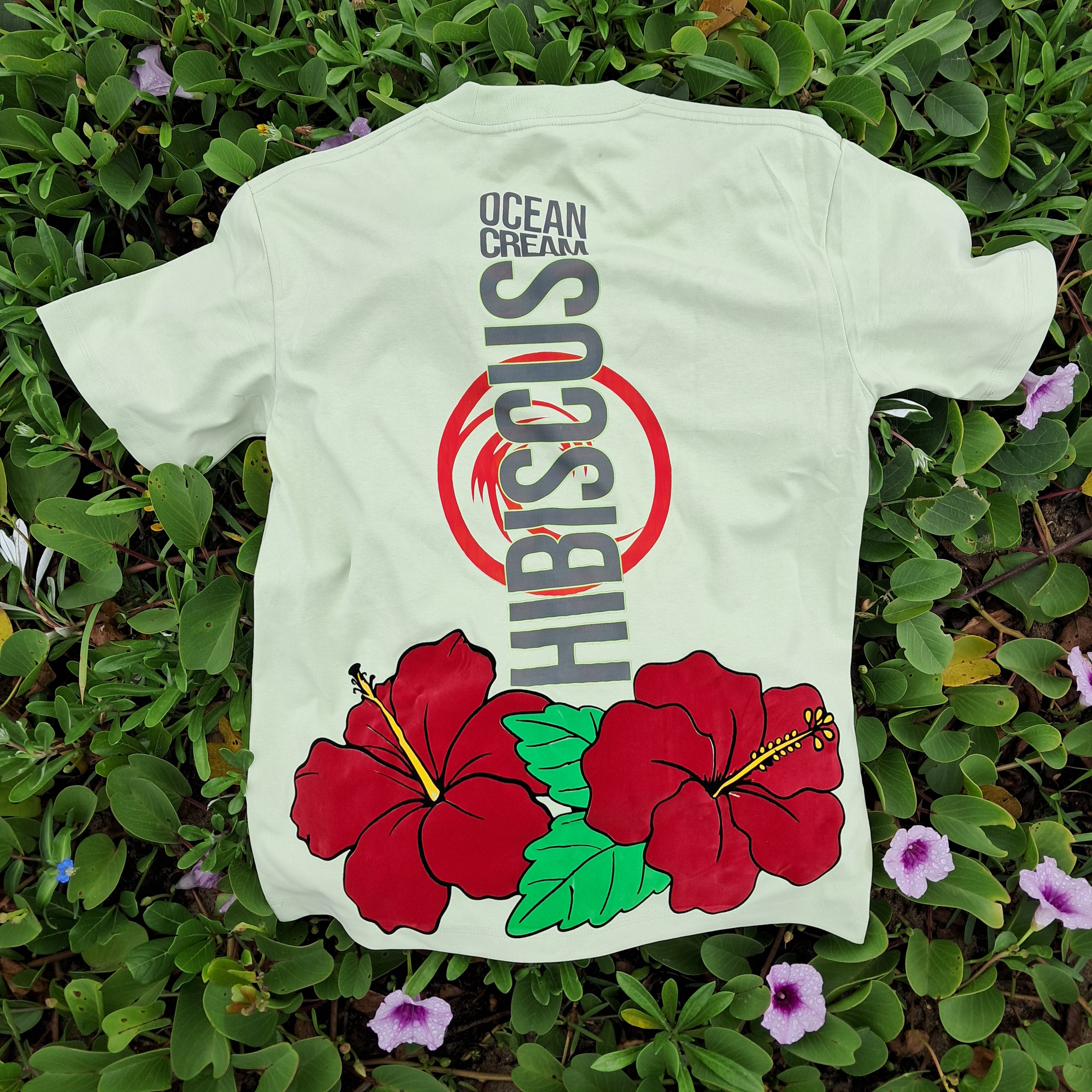 The Hibiscus  II Oversized